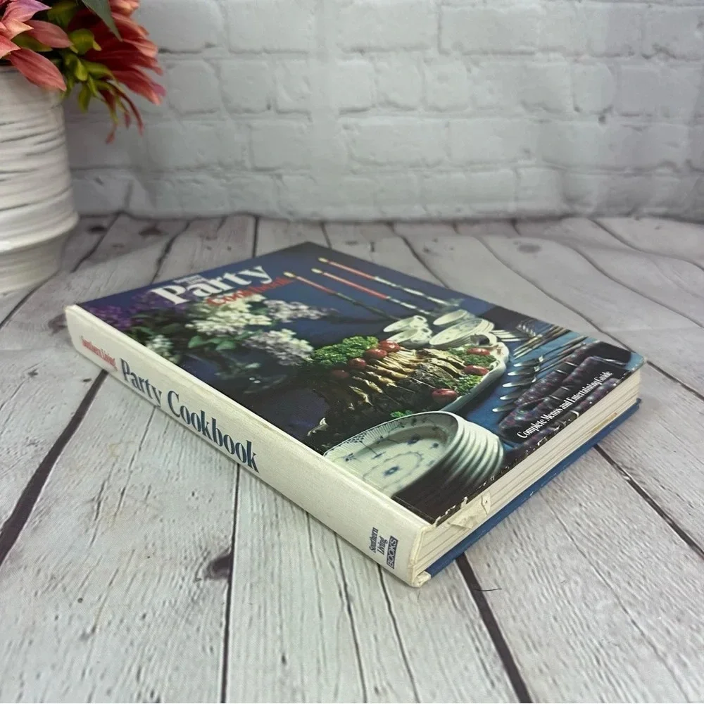 vintags southern living party cookbook 1972 first printing